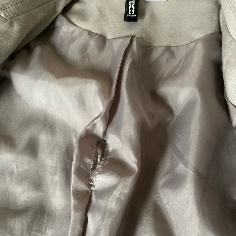 H&M Blazer - Picture 6 of 6